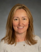 wiseley-zuzana-profile-aug2022-600x76